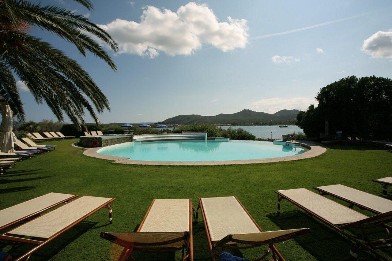 Hotel Palumbalza Porto Rotondo Exterior photo